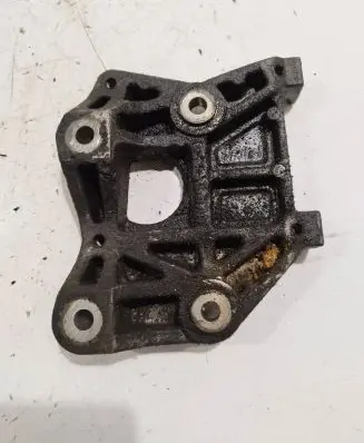 Mazda 6 Engine mounting bracket rf7l15810
