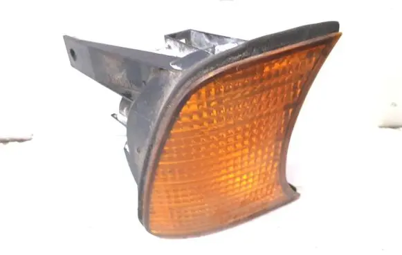 BMW 5 E34 Front indicator light 1384034155042