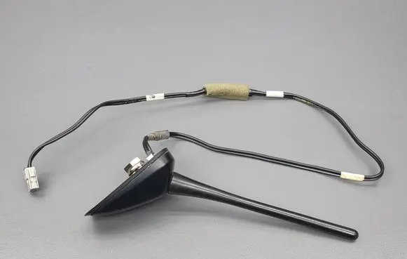 Honda CR-V Radio antenna V305375C