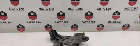 Mercedes-Benz E W212 Engine mounting bracket A6510902241