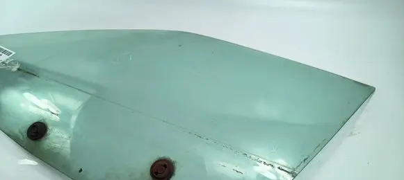 Chevrolet Corvette Front door window/glass (coupe)