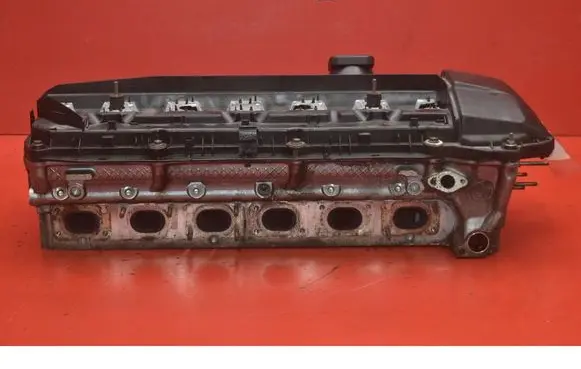 BMW 5 E39 Engine head 1436812