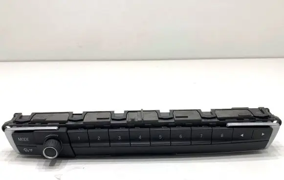 BMW 3 F30 F35 F31 Head unit multimedia control 6832884