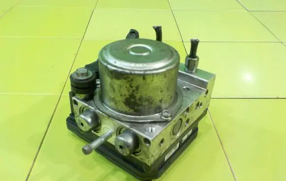 Nissan Juke I F15 ABS Pump 47660BX80A