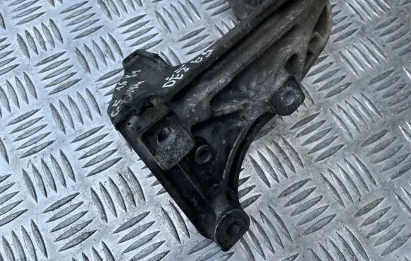Citroen C5 Engine mounting bracket 9660142480