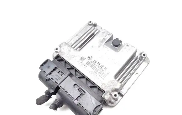 Volkswagen Golf V Engine control unit/module 03G906021PM 0281014061