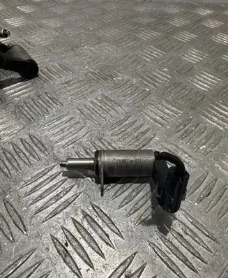 Audi A4 S4 B8 8K Camshaft vanos timing valve C271302302