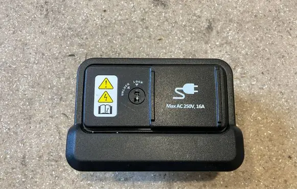 KIA EV6 12 V Socket (rear) 95190CVZD0