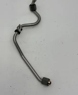 Volkswagen Caddy Fuel injector supply line/pipe 05E130241A