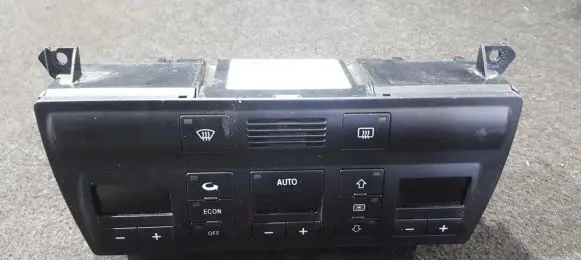 Audi A6 S6 C5 4B Climate control unit 4B0820043F 5HB007604-04