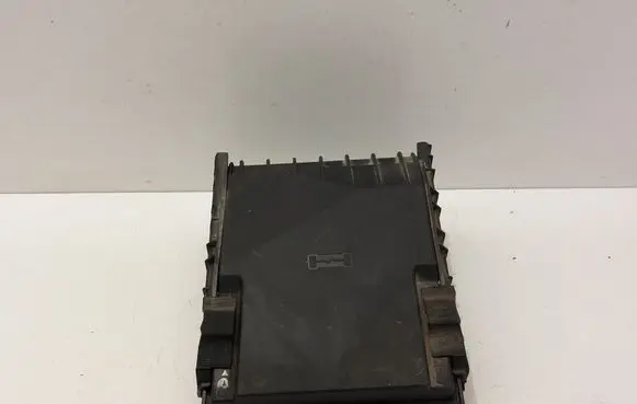 Volkswagen PASSAT B6 Fuse box cover 1K0937132F 1K0937132G