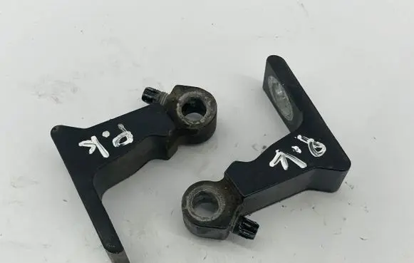 Audi A4 S4 B8 8K Front door upper hinge 8K0831401E