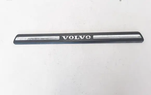 Volvo S80 Front sill trim cover