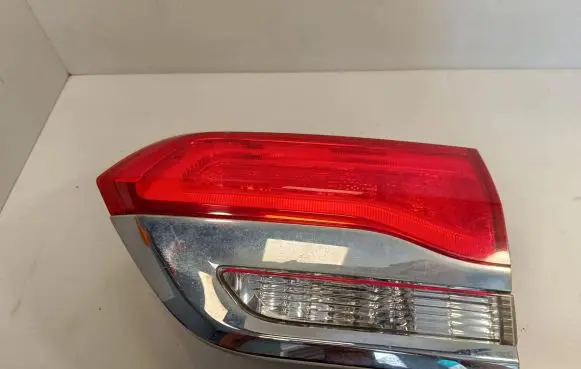 Jeep Grand Cherokee Tailgate rear/tail lights F00HTC403400 68110046AB