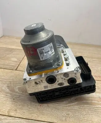 BMW 5 G60 G61 ABS Pump 5A96C01