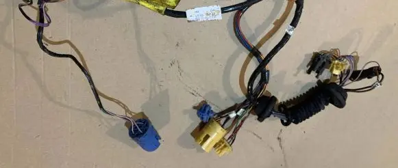 Jaguar XJ X40 Rear door wiring loom DBC6126
