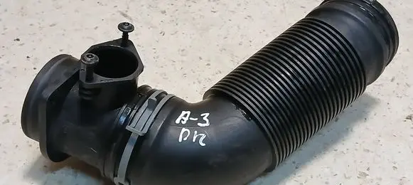 Audi A3 S3 A3 Sportback 8P Air intake hose/pipe 1K0129684B 446148DE