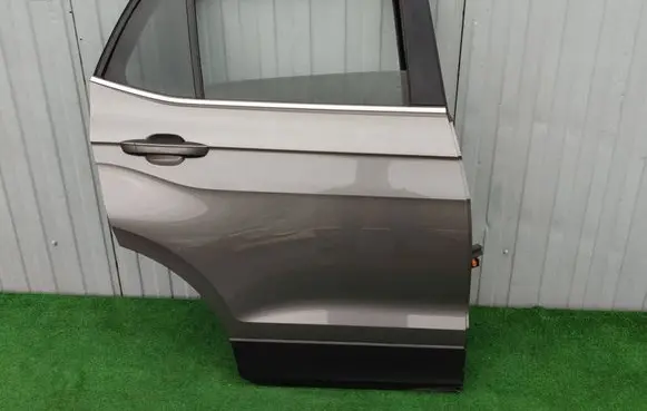 Volkswagen T-Cross Rear door 