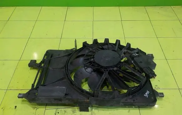 Ford Focus Fan set CV618C607VA