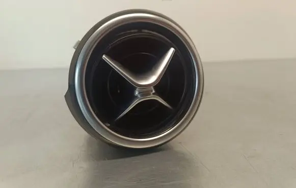 Mercedes-Benz B W246 W242 Dash center air vent grill A2468303900 Y12114310D