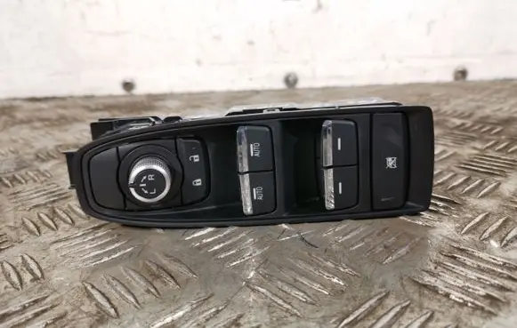 Subaru Forester SK Electric window control switch 83071SJ090