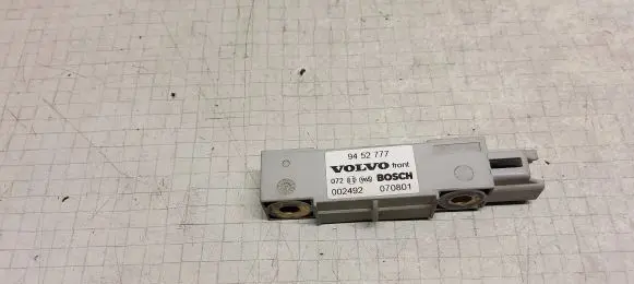 Volvo S60 Airbag deployment crash/impact sensor 9452777 002492 070801