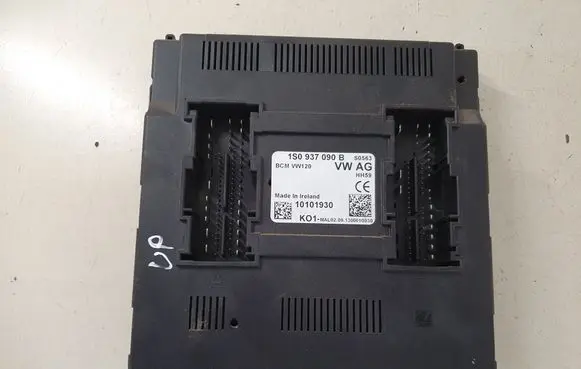 Volkswagen Up Comfort/convenience module 1S0937090B