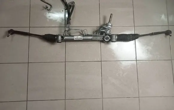 Opel Zafira B Steering rack 13292547