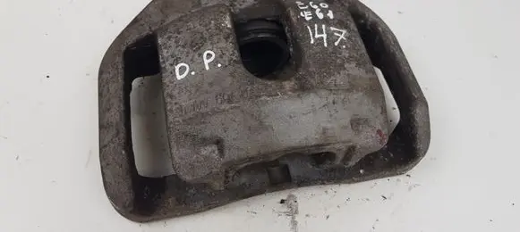 BMW 5 E60 E61 Front brake caliper 6030324