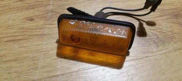 Volvo 850 Front fender indicator light
