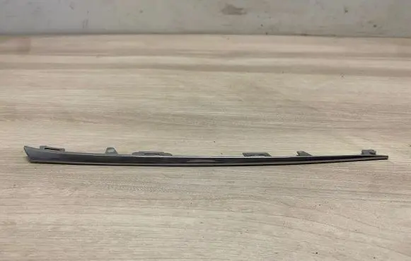Toyota Avensis T270 Front bumper splitter molding 5312505010