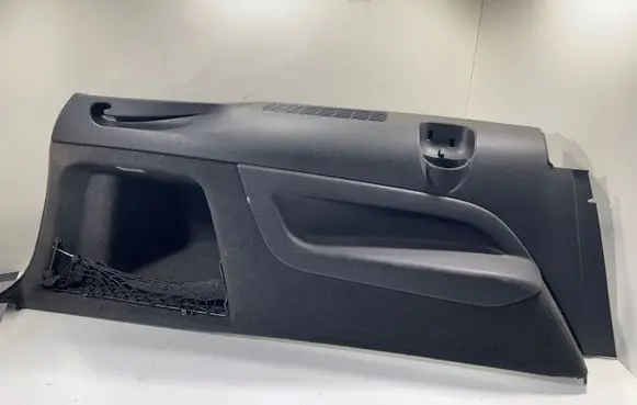 Audi Q7 4L Trunk/boot side trim panel 4L0863879