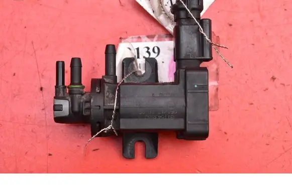 Citroen Berlingo Vacuum valve 9811643880