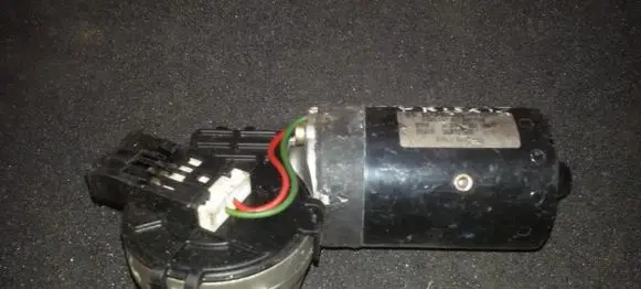 BMW 3 E46 Wiper motor 0390241361 67.63.8362156