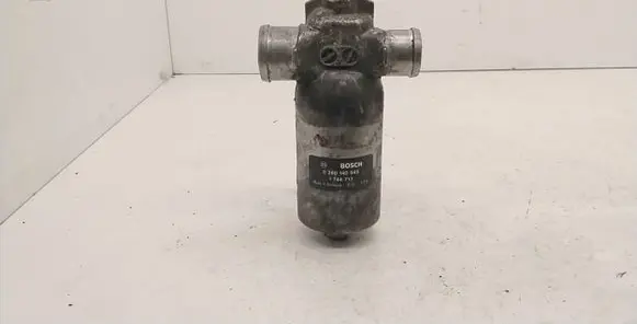 BMW 5 E39 Idle control valve (regulator) 1744713 0280140545