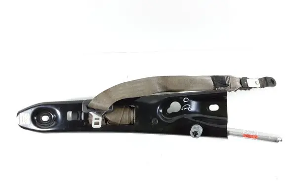 Volvo XC90 Front seatbelt 8686632