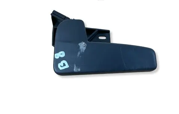Volkswagen PASSAT B8 Engine bonnet (hood) release handle 517823633B