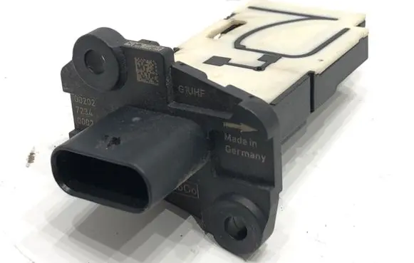 Ford Mondeo MK V Mass air flow meter CA61-12B579-AA