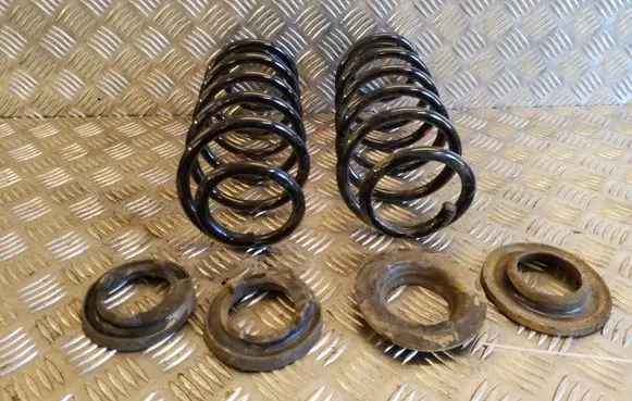 Toyota Corolla E140 E150 Rear coil spring