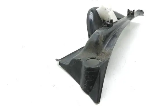 Peugeot 308 Rear/tail light trim molding 9681953180D