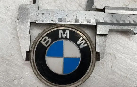 BMW 5 E39 Original wheel cap 6768640