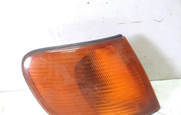 Audi 100 S4 C4 Front indicator light 137984