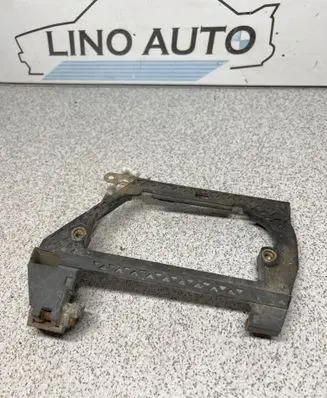 BMW 7 E38 Rear door exterior handle/bracket 51228245345