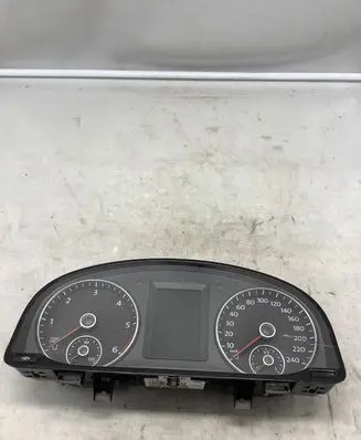 Volkswagen Caddy Speedometer (instrument cluster) 2K0920875E