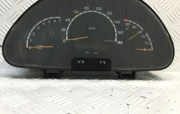 Mercedes-Benz Sprinter W901 W902 W903 W904 Speedometer (instrument cluster) A0014466421