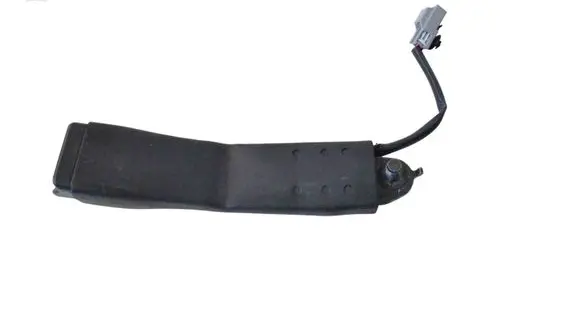 Front seatbelt buckle
