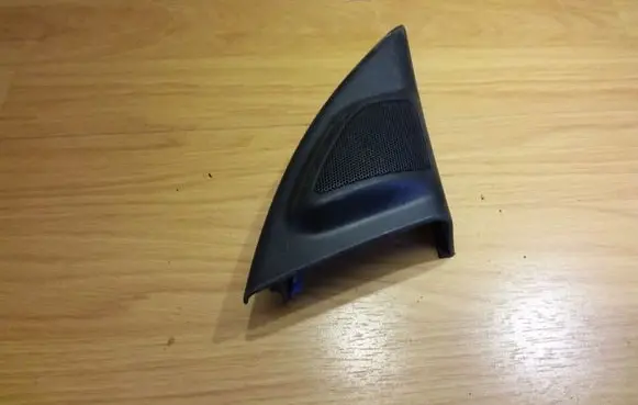 Volvo V70 Front door high frequency speaker 30781066