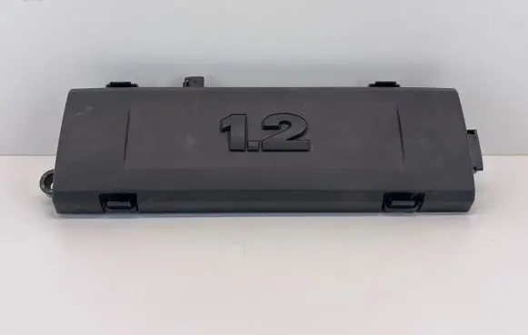 Volkswagen Polo V 6R Engine cover (trim) 03E971815A
