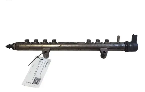 Volvo V70 Fuel main line pipe 0445215025