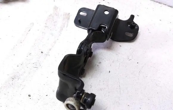 Ford B-MAX Sliding door middle roller runner AV11R250A69AE